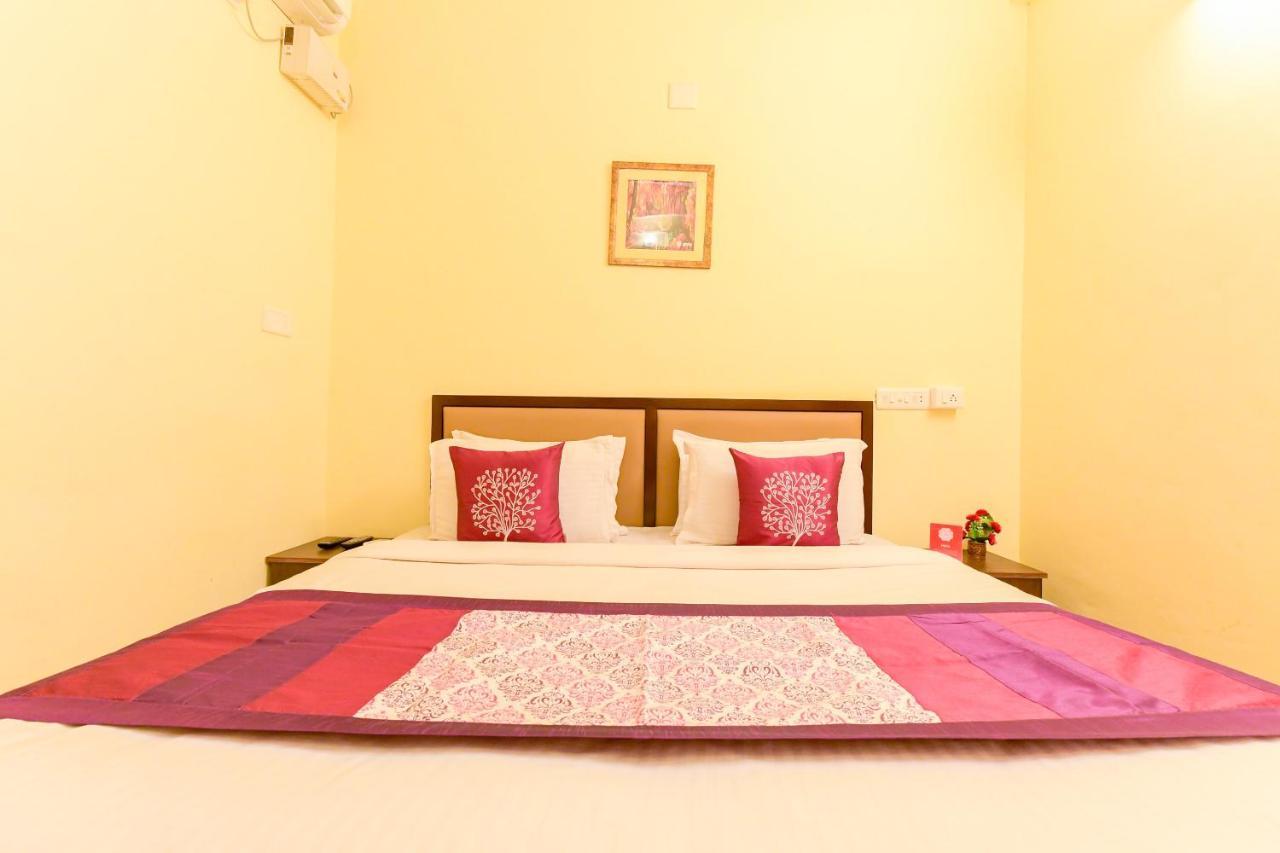 Oyo 8273 Diamond Inn Kochi Εξωτερικό φωτογραφία