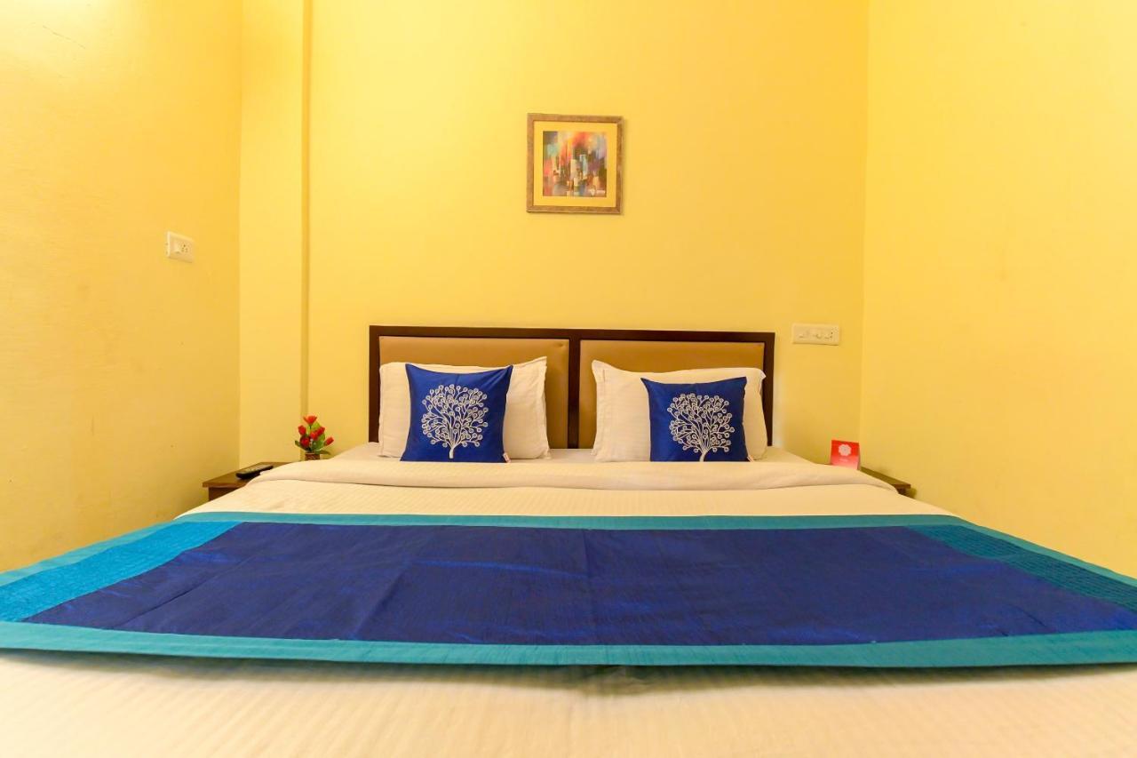 Oyo 8273 Diamond Inn Kochi Εξωτερικό φωτογραφία