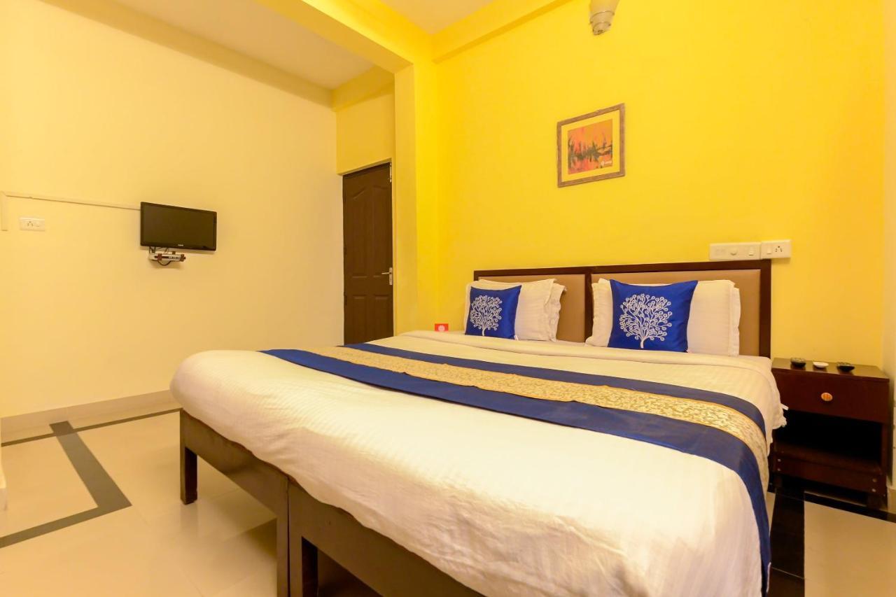 Oyo 8273 Diamond Inn Kochi Εξωτερικό φωτογραφία